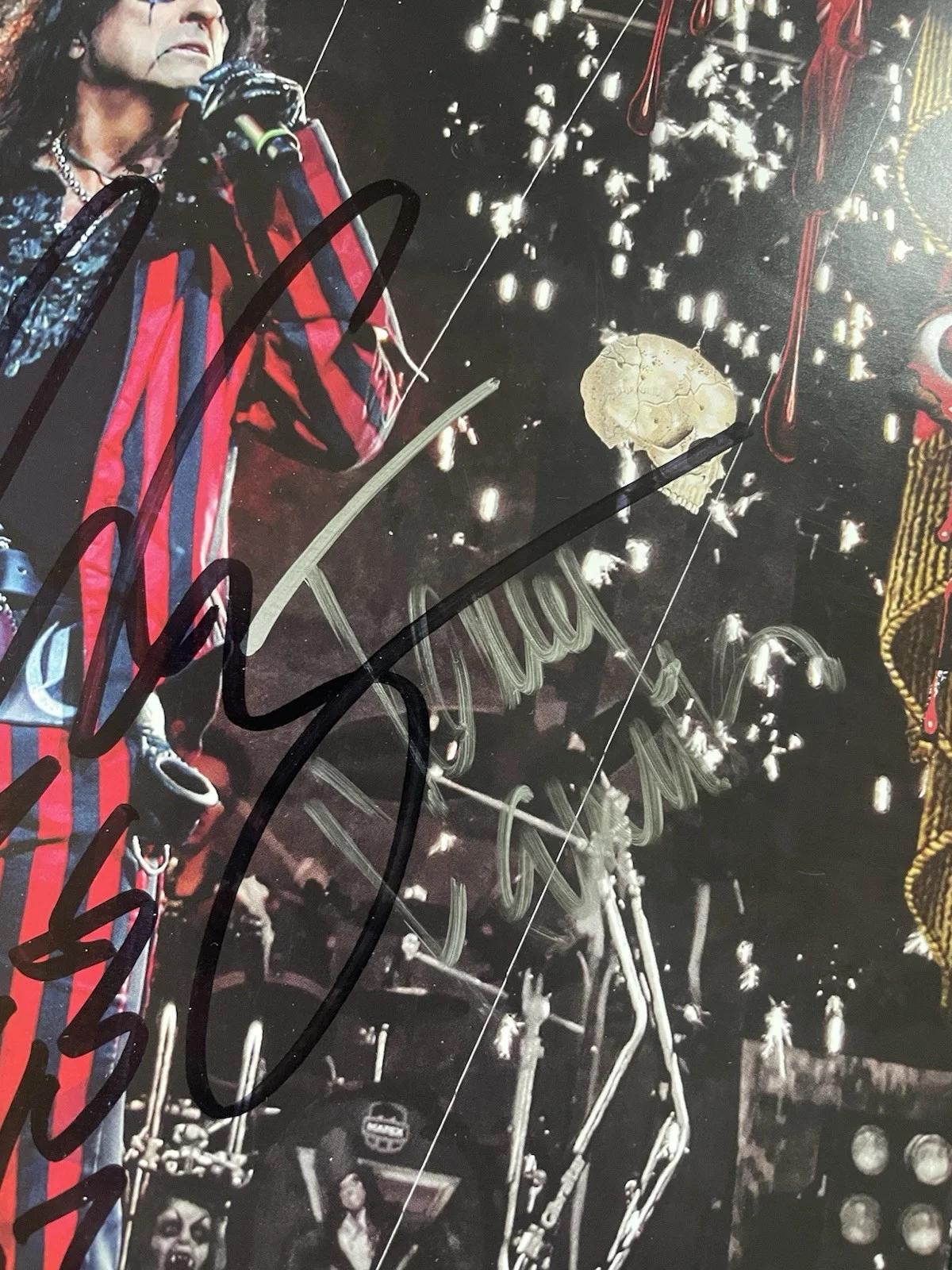 Alice Cooper Raise The Dead 2012 Tour Book Signed x4 Autographed Rare, изображение 4