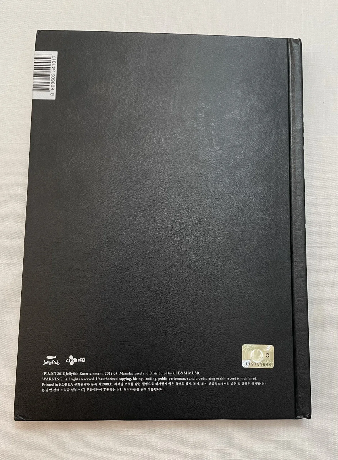 Eau De Vixx Black Version SIGNED AUTOGRAPHED Album Lee Hongbin, изображение 3