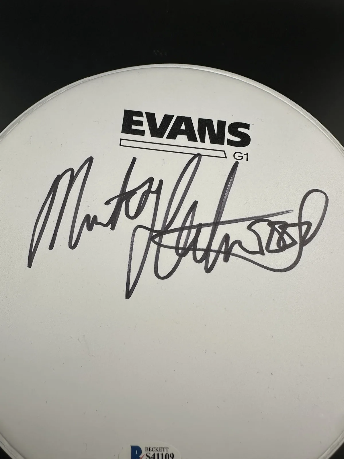Mick Fleetwood — Mick Fleetwood Mac Signed Autograph Remo Drum Head Drumhead Beckett BAS COA, image 2