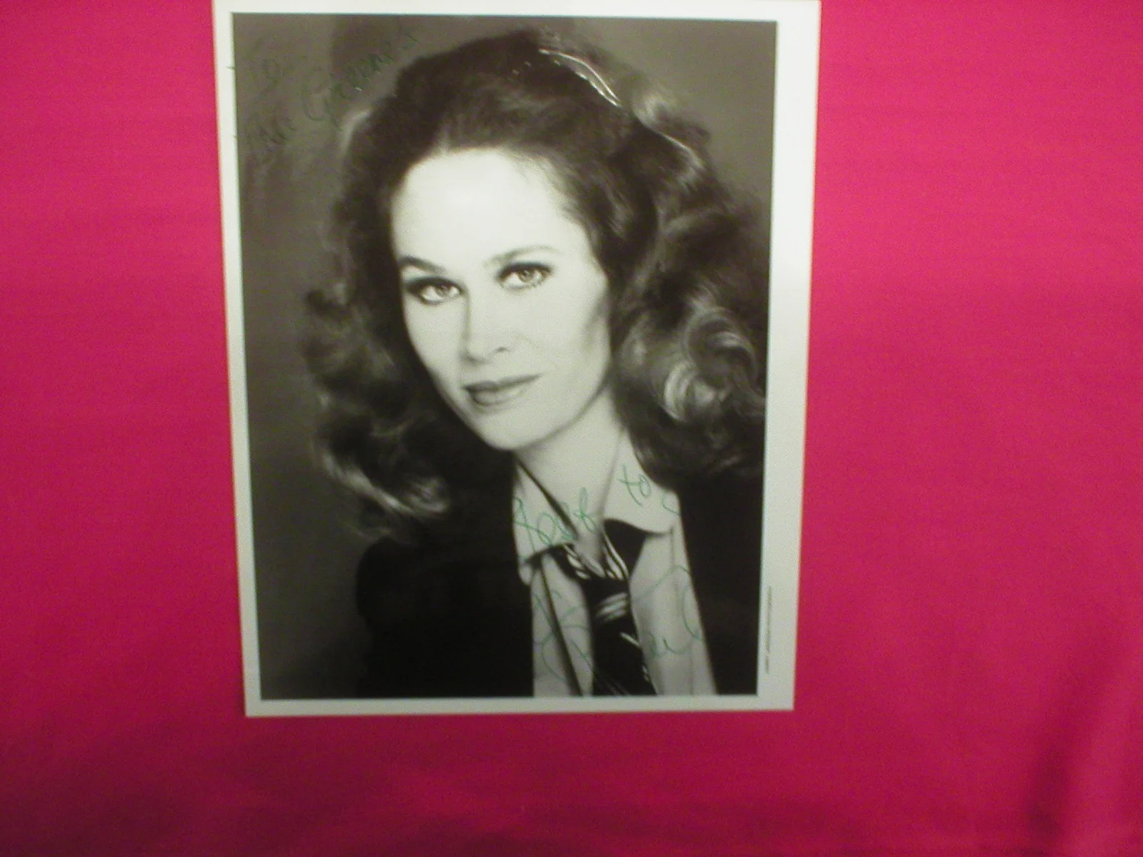 Karen Black — VINTAGE KAREN BLACK SIGNED, AUTOGRAPHED & PERSONALIZED 8 X 10 PHOTO.