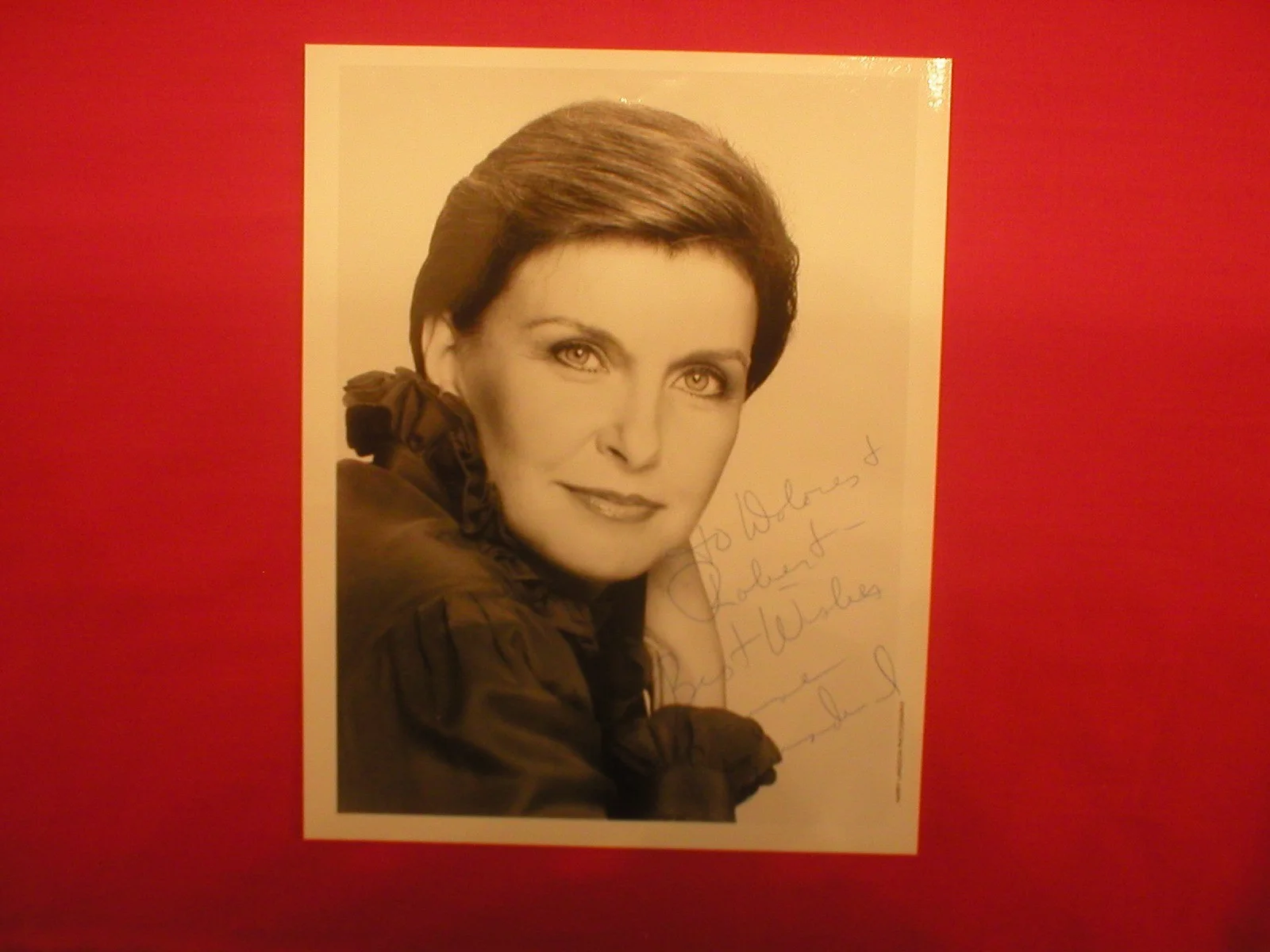 Joanne Woodward — VINTAGE JOANNE WOODWARD SIGNED, AUTOGRAPHED & PERSONALIZED 8 X 10 PHOTO