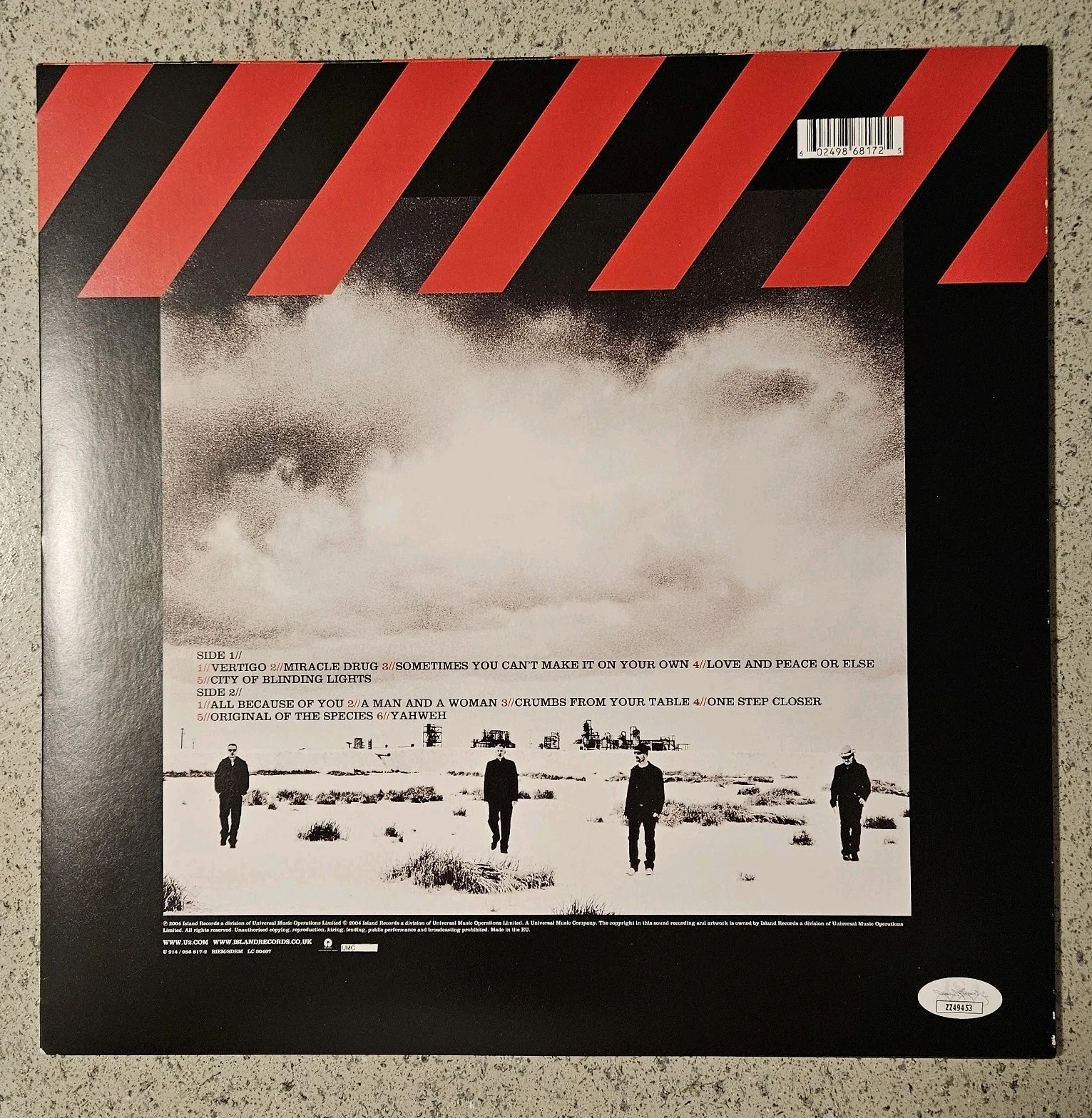 U2 BONO Signed Autographed How To Dismantle An Atomic Bomb Vinyl Record JSA LOA, изображение 3