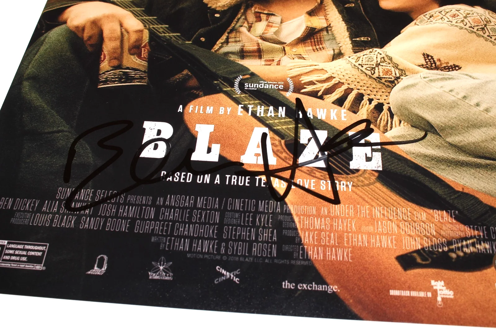 DIRECTOR ETHAN HAWKE SIGNED 'BLAZE' 12x18 MOVIE POSTER BAS BECKETT COA, изображение 2