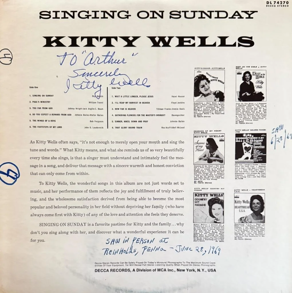 KITTY WELLS HAND SIGNED AUTOGRAPH LP ALBUM "SINGING ON SUNDAY", изображение 2