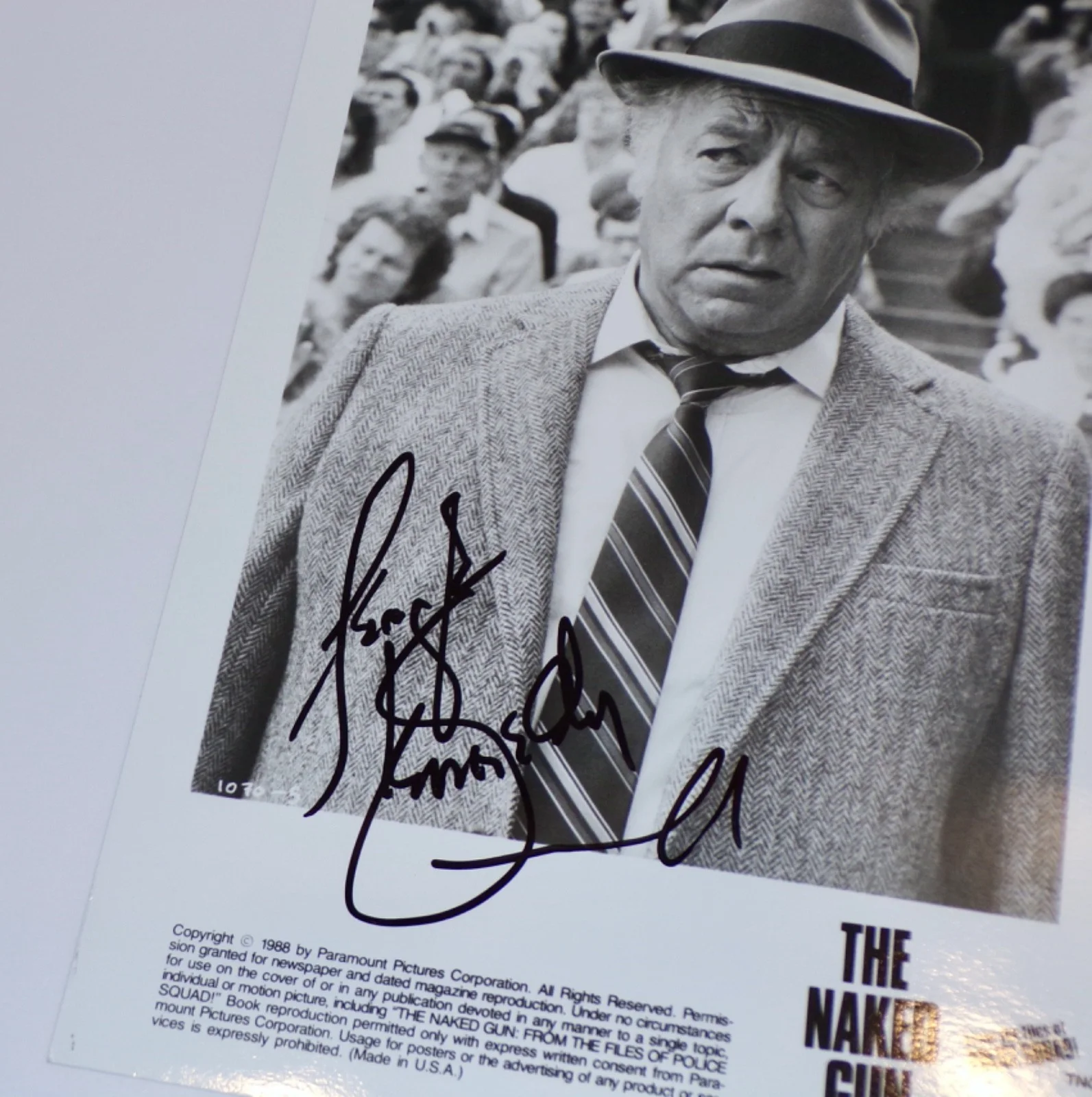 George Kennedy, Orenthal James Simpson The Juice — Rare NAKED GUN George Kennedy & O.J. Simpson SIGNED 8x10 Photo BAS Letter COA OJ, изображение 3