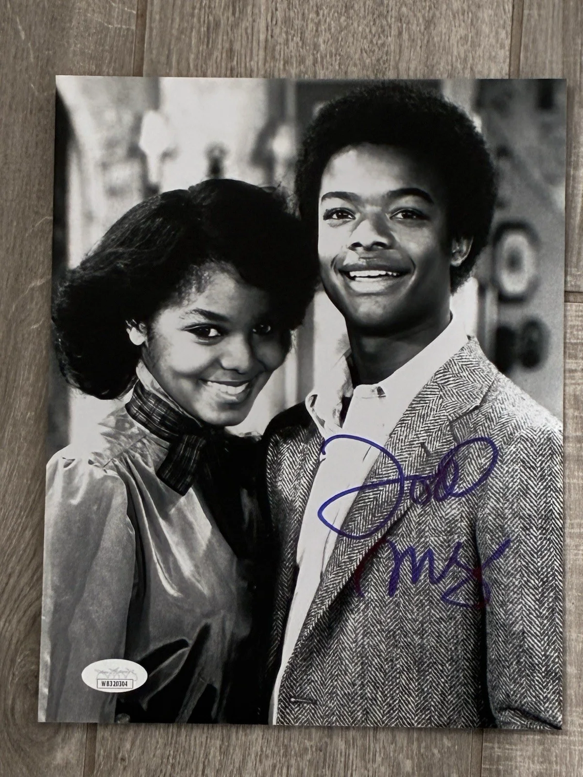 Todd Bridges — TODD BRIDGES SIGNED 8X10 DIFF'RENT STROKES ACTOR JANET JACKSON GOOD TIMES TV JSA, изображение 2