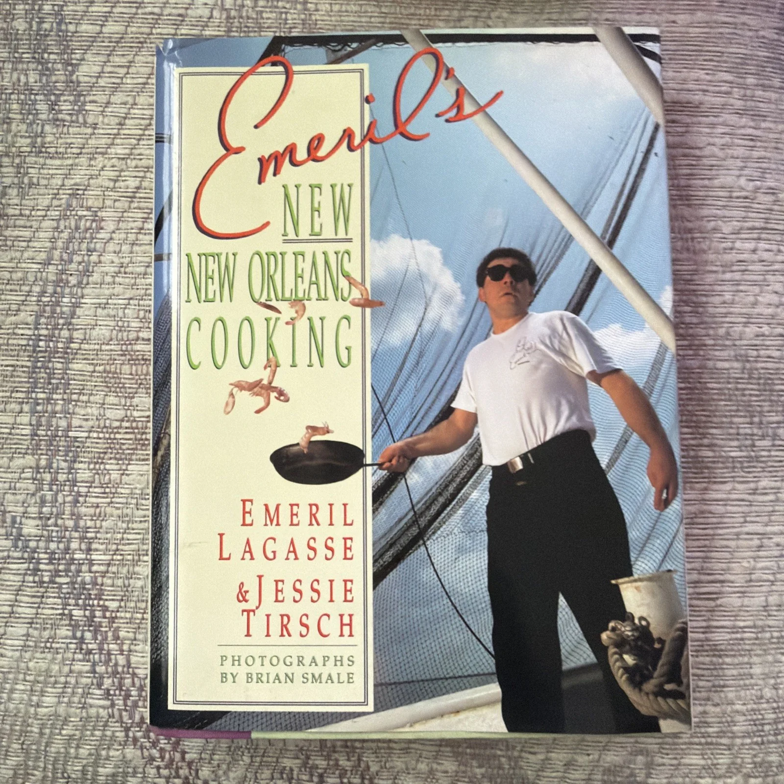 EMERIL LAGASSE — EMERIL LAGASSE AUTHENTIC SIGNED/AUTOGRAPHED NEW NEW ORLEANS COOKING BOOK