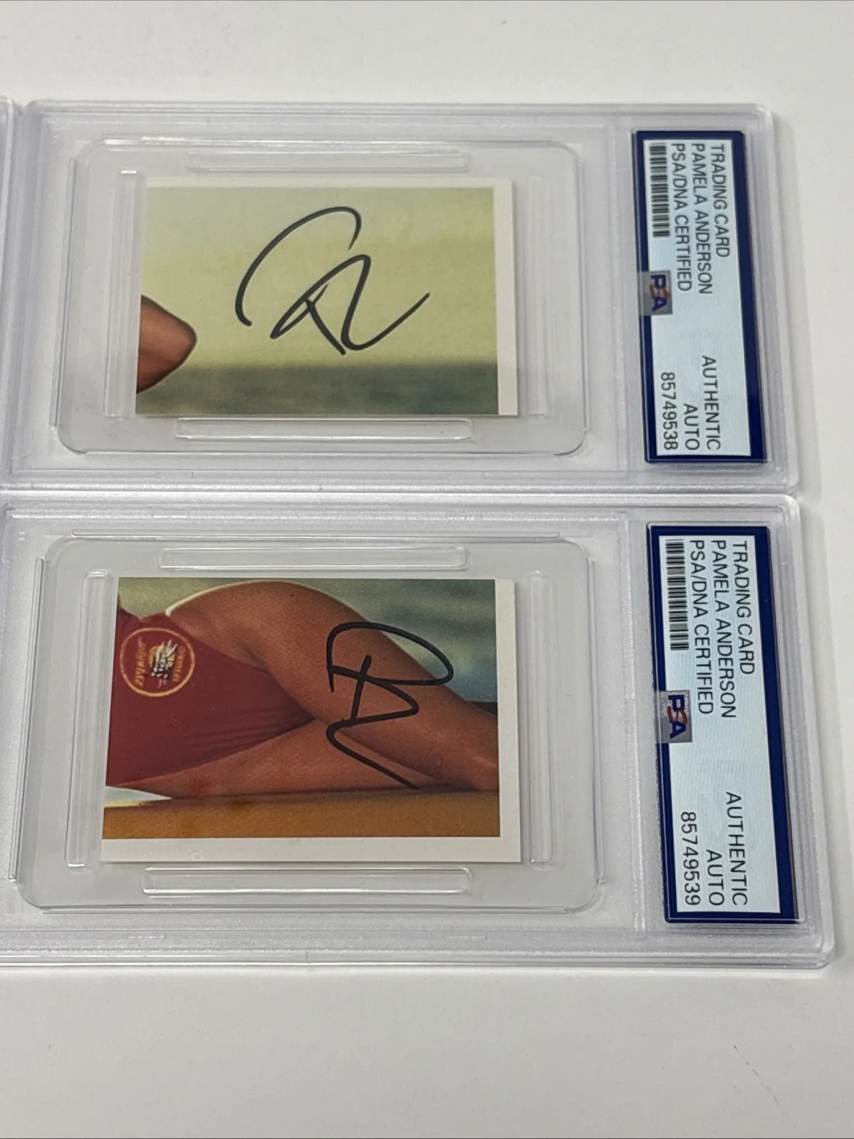 Pamela Anderson — PAMELA ANDERSON Signed AUTOGRAPH 1996 Sticker Set PSA/DNA COA Baywatch SEXY, изображение 3
