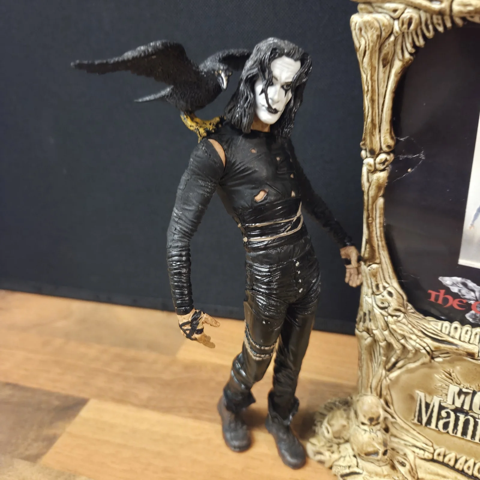McFarlane Toys 1999 Movie Maniacs The Crow Action Figure, изображение 3