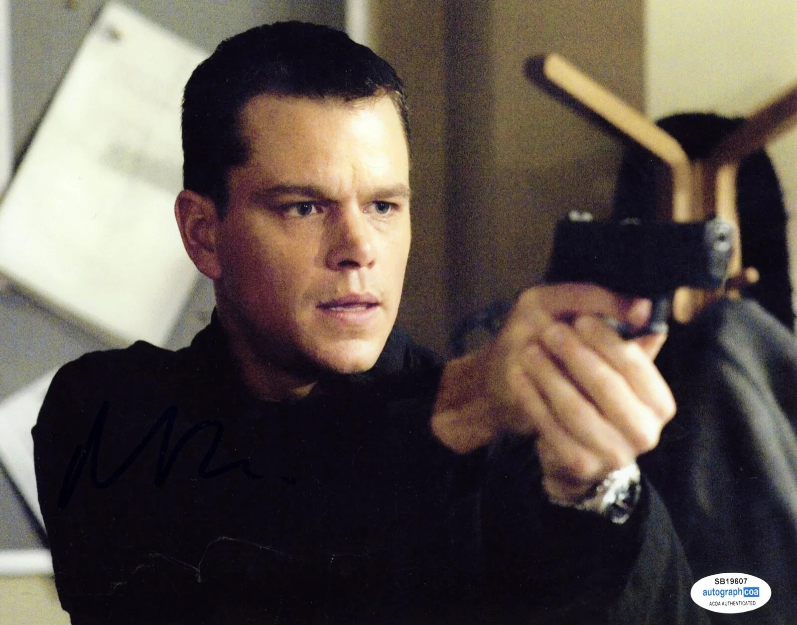 MATT DAMON — Matt Damon signed "THE BOURNE ULTIMATUM" 8x10 Photo m PROOF Jason ACOA COA, изображение 3