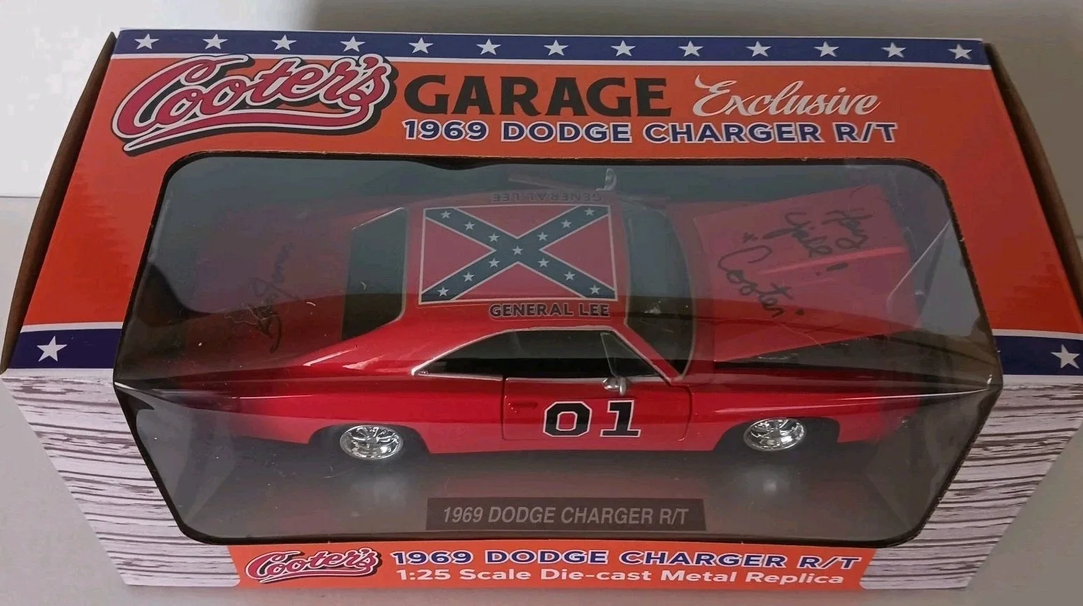 ben jones cooter — BEN JONES AUTOGRAPH SIGNED EXCLUSIVE DUKES OF HAZZARD 1969 GENERAL LEE CAR 1:25, изображение 2
