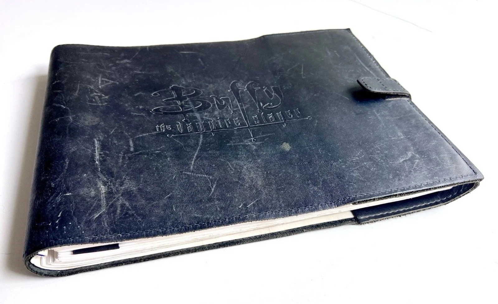 Sarah Michelle Gellar — Sarah Michelle Gellar Signed LA Leather Bound Book Buffy The Vampire Map 2002, image 4