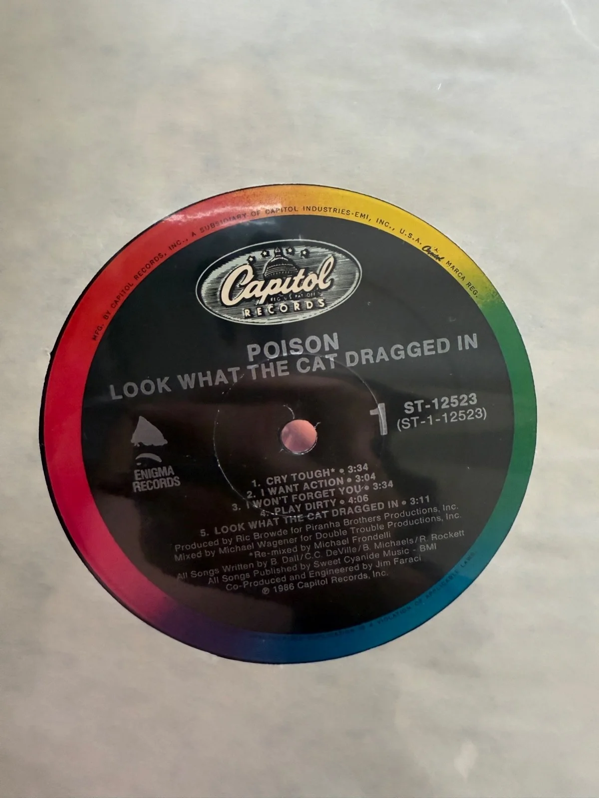 Poison : Look What The Cat Dragged In fully signed Lp autographed vinyl, image 3