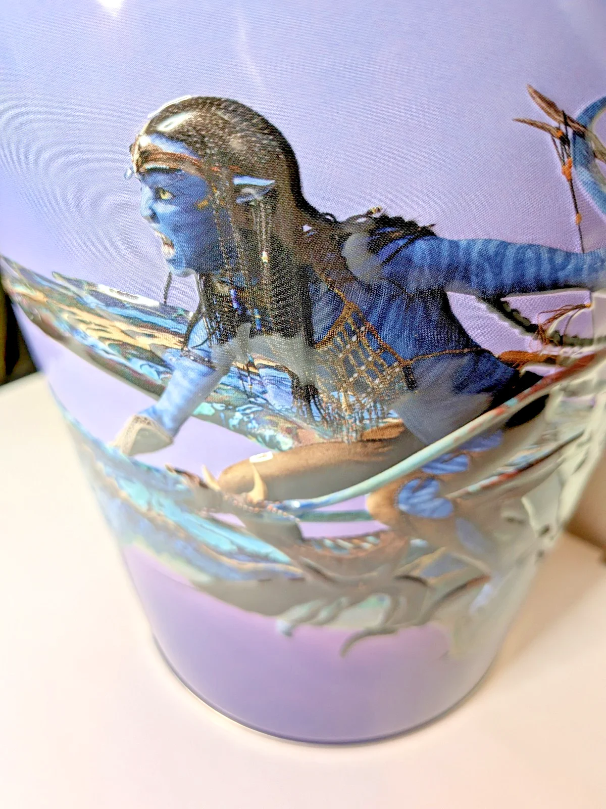 AVATAR Fire And Ash Cineworld Metal Embossed Popcorn Bucket NEYTIRI Version 32oz, изображение 3