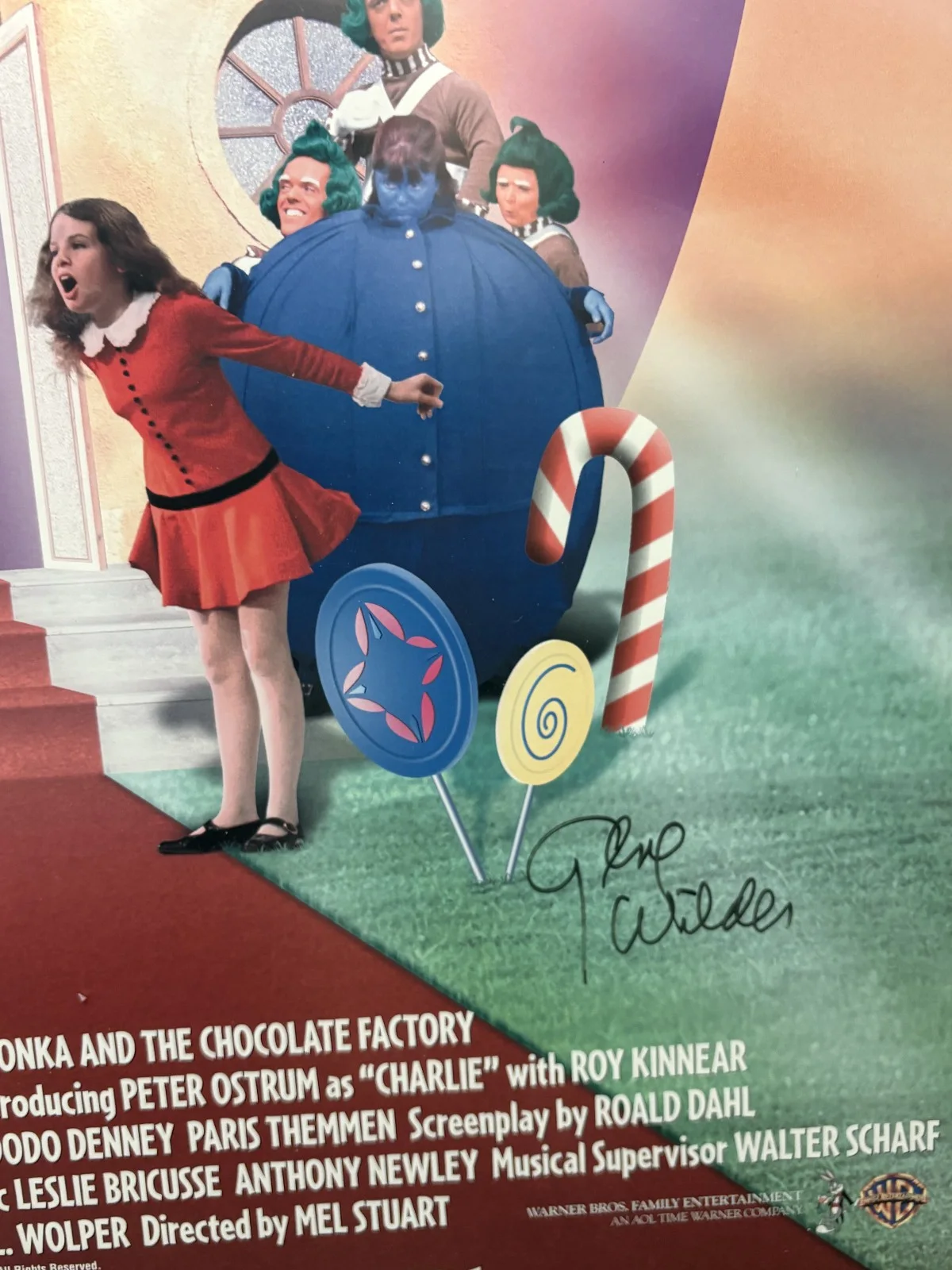Gene Wilder — SIGNED & FRAMED Gene Wilder - Willy Wonka & Chocolate Factory Movie Poster COA, изображение 2
