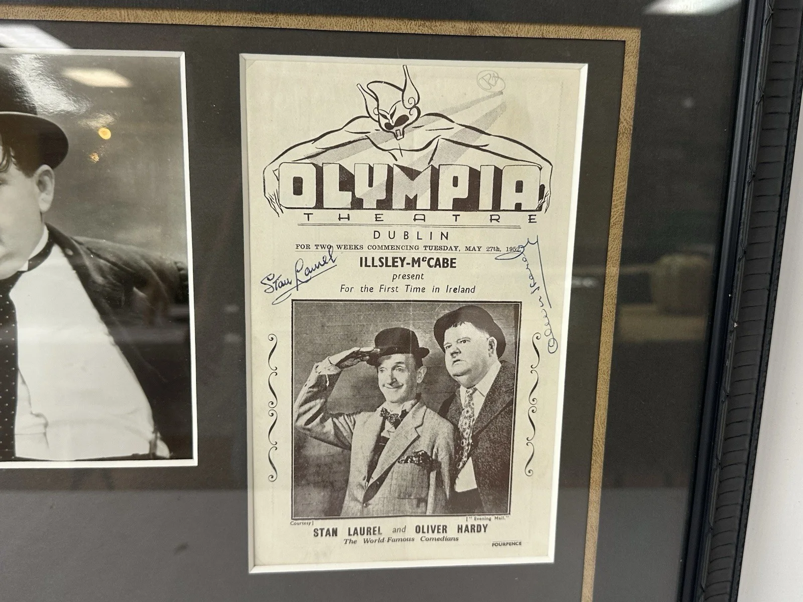 Stan Laurel, Oliver Hardy — Laurel & Hardy Comedy Duo Autographed Playbill Framed JSA Authenticated, image 2