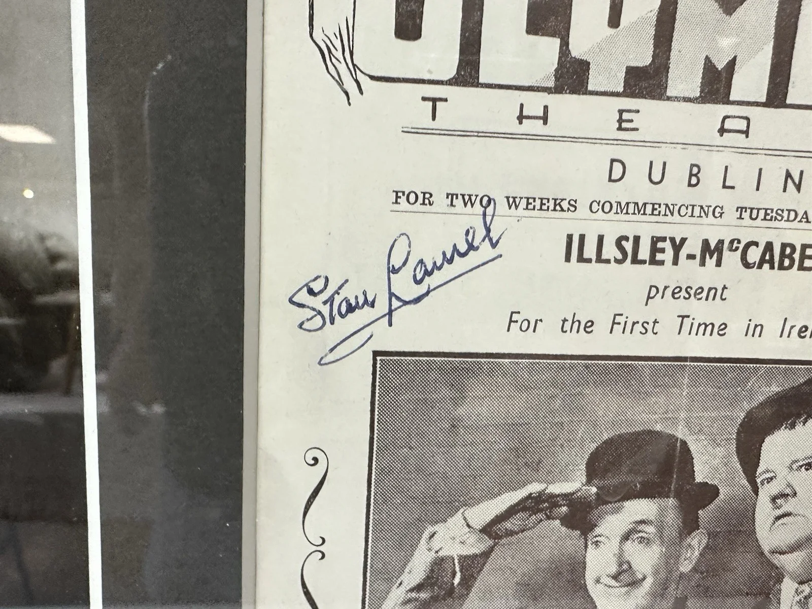 Stan Laurel, Oliver Hardy — Laurel & Hardy Comedy Duo Autographed Playbill Framed JSA Authenticated, image 3