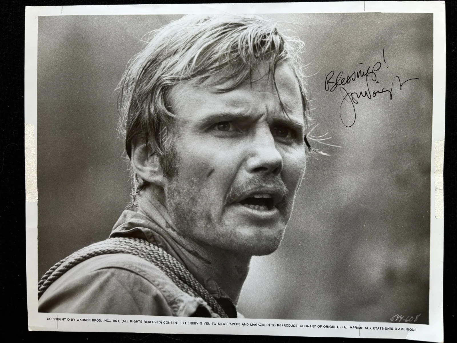 Jon Voight — Vintage Uncommon JON VOIGHT Signed 8x10 "Deliverance" Photo Midnight Cowboy +COA, image 2