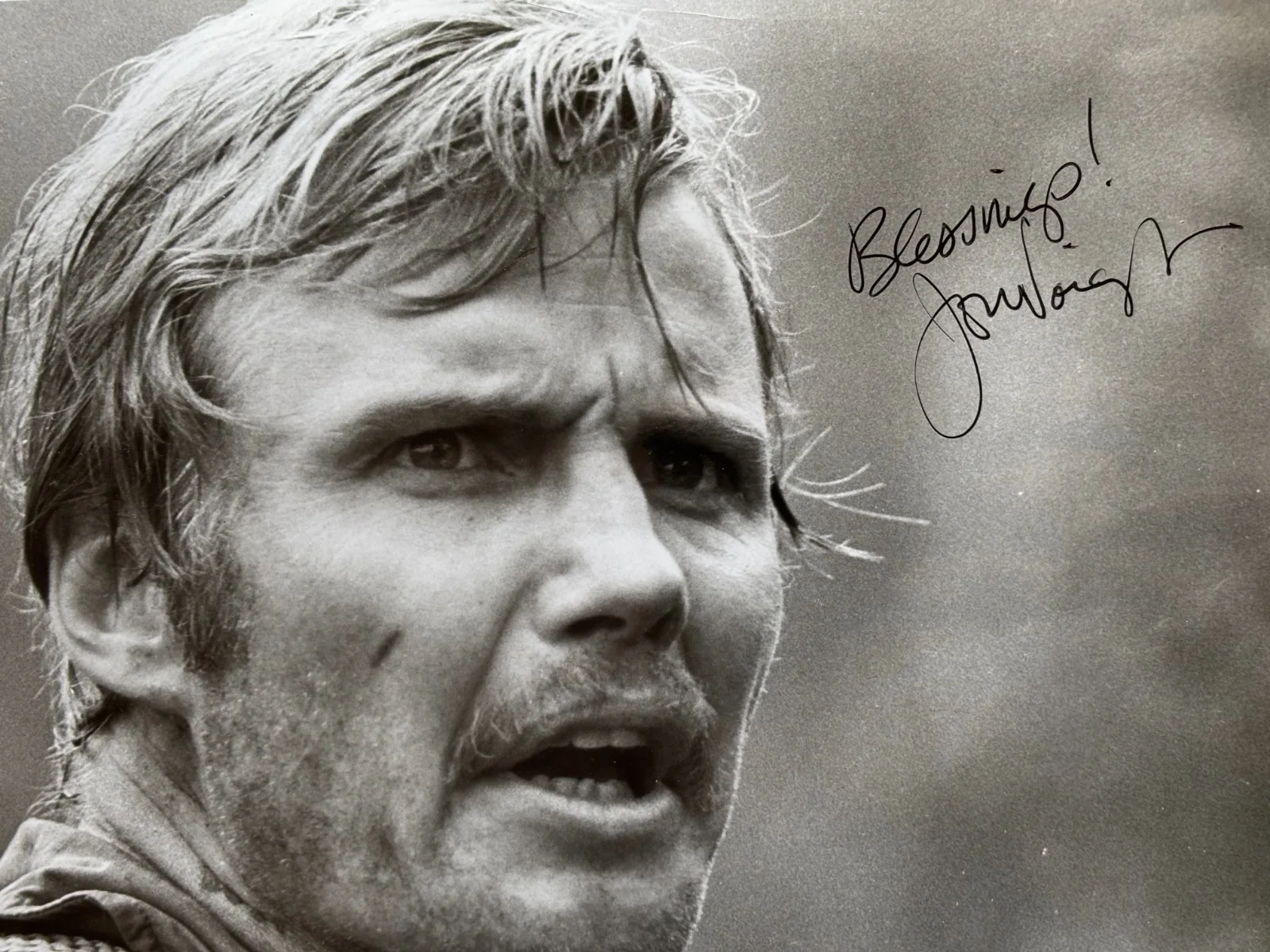 Jon Voight — Vintage Uncommon JON VOIGHT Signed 8x10 "Deliverance" Photo Midnight Cowboy +COA, image 3
