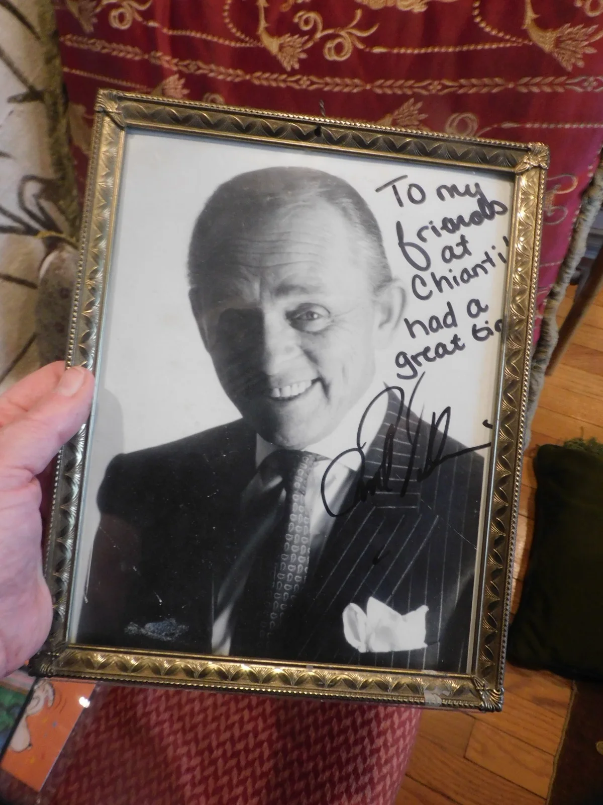frank gorshin — autographed 8'' by 10'' photo of frank gorshin from batman series