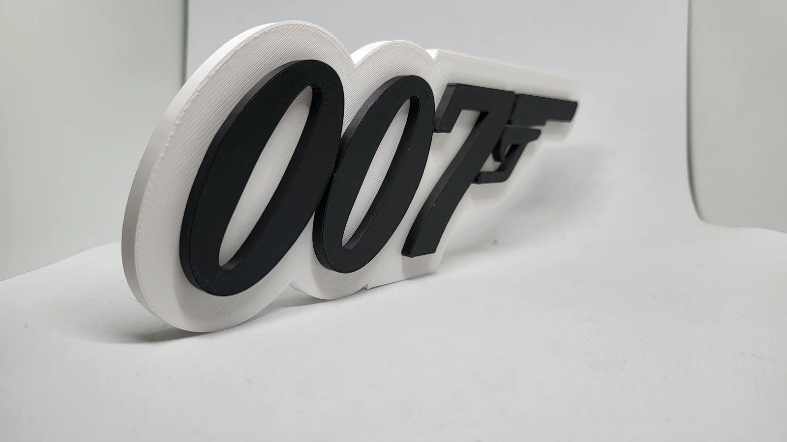 James Bond 007 Logo Display Sign – Free Standing Desk Shelf Room Decor, image 2