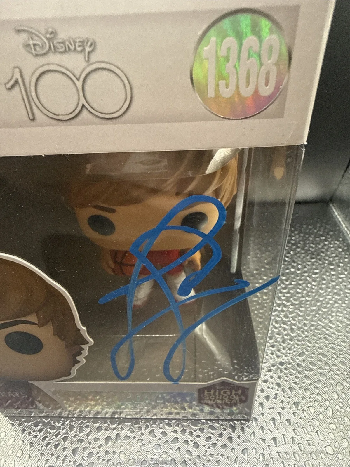 Zac Efron — Zac Efron signed auto Funko Pop Movies 1368 Troy High School Musical, image 2