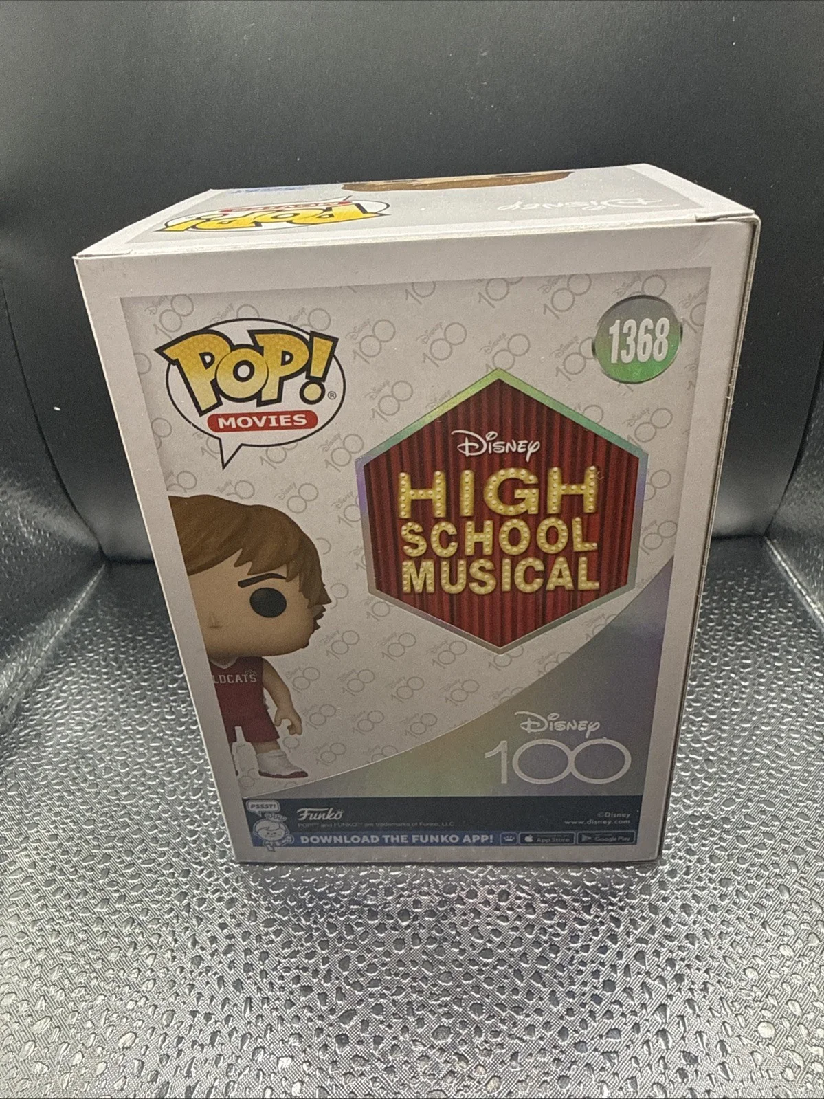 Zac Efron — Zac Efron signed auto Funko Pop Movies 1368 Troy High School Musical, изображение 4