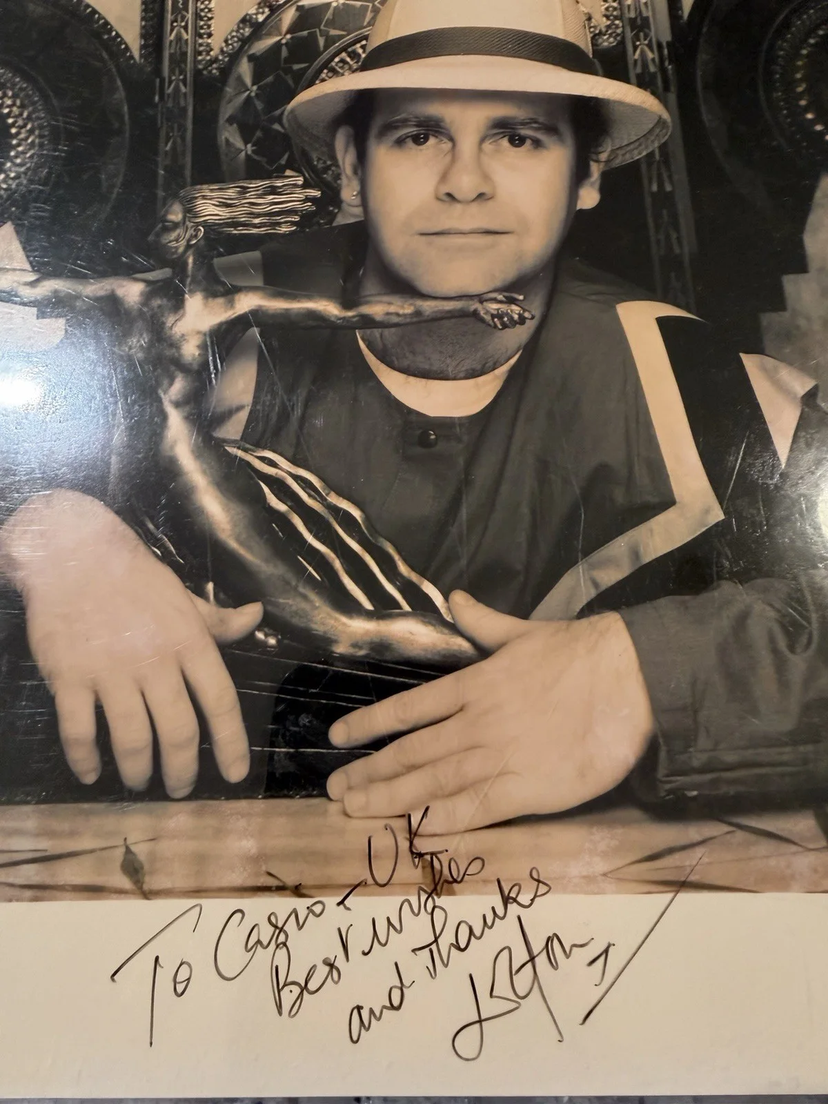 ELTON JOHN SIGNED VINTAGE 8x10 PHOTO, image 2
