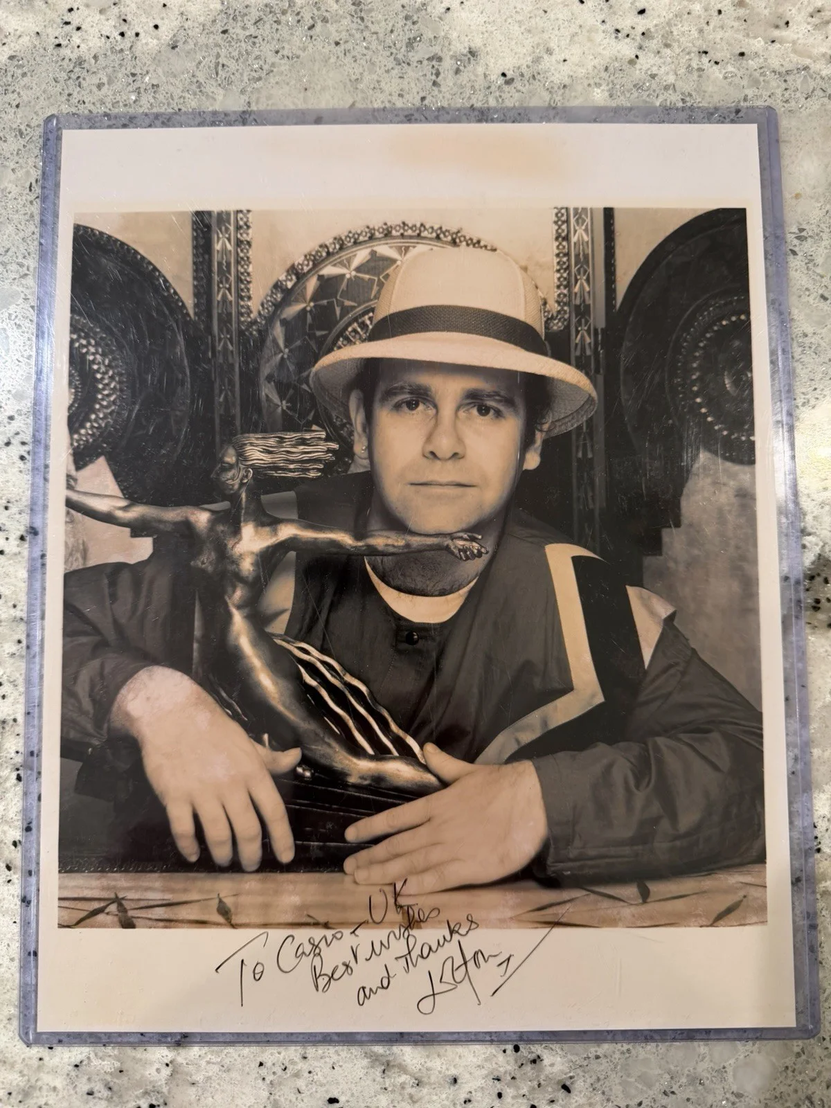 ELTON JOHN SIGNED VINTAGE 8x10 PHOTO, image 3