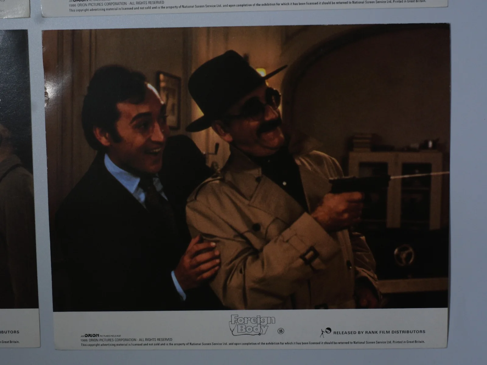 Foreign Body 1986 x4 Lobby Cards Victor Banergee, Warren Mitchell, изображение 5