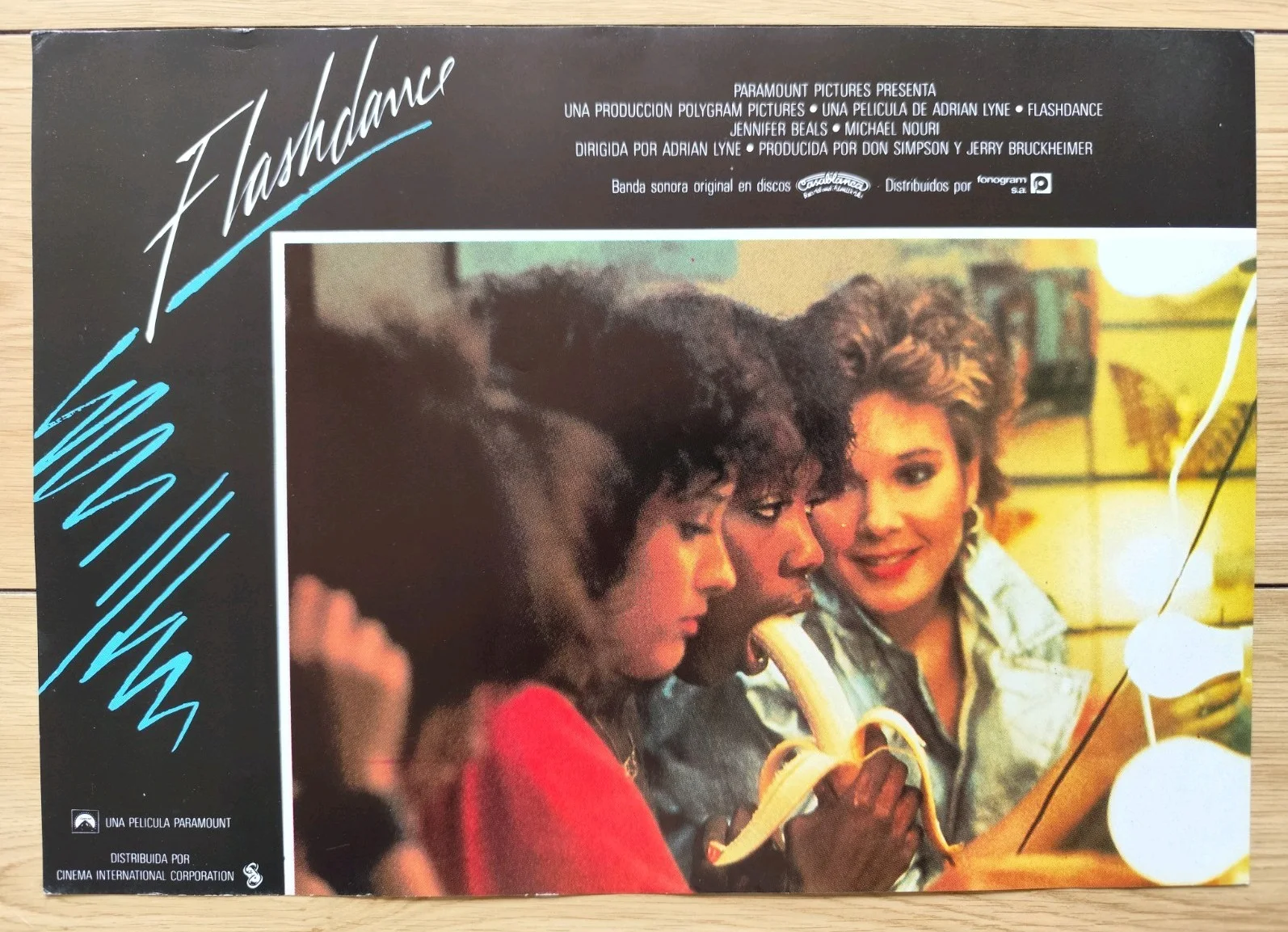 🎯 12 Original Flashdance Theatrical Spanish Lobby Cards (9 1/2" x 13 1/2"), изображение 4