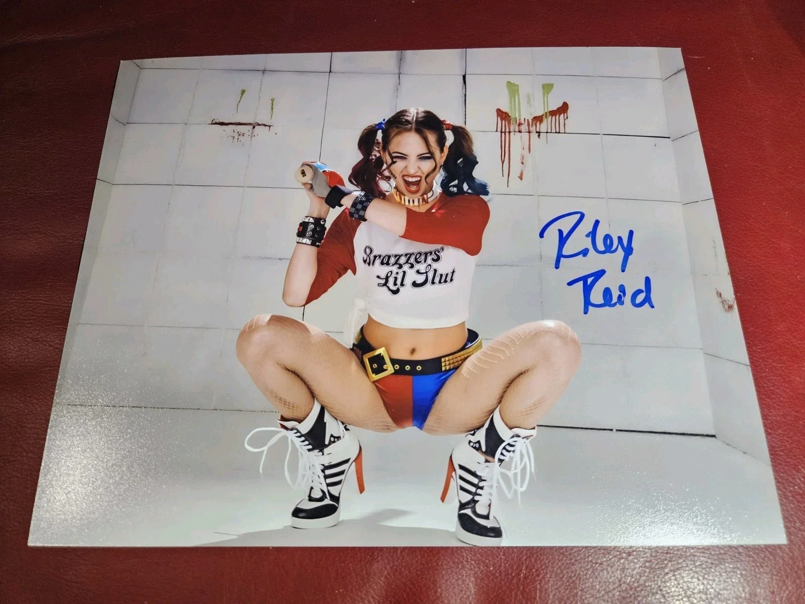 Riley Reid — Riley Reid Signed 8x10 Photo Adult Star Autographed COA