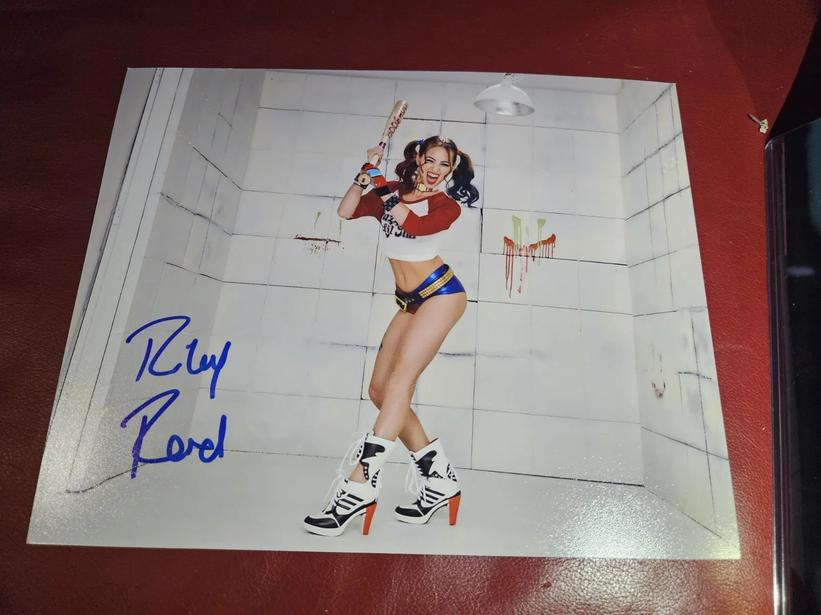 Riley Reid — Riley Reid Signed 8x10 Photo Adult Star Autographed COA