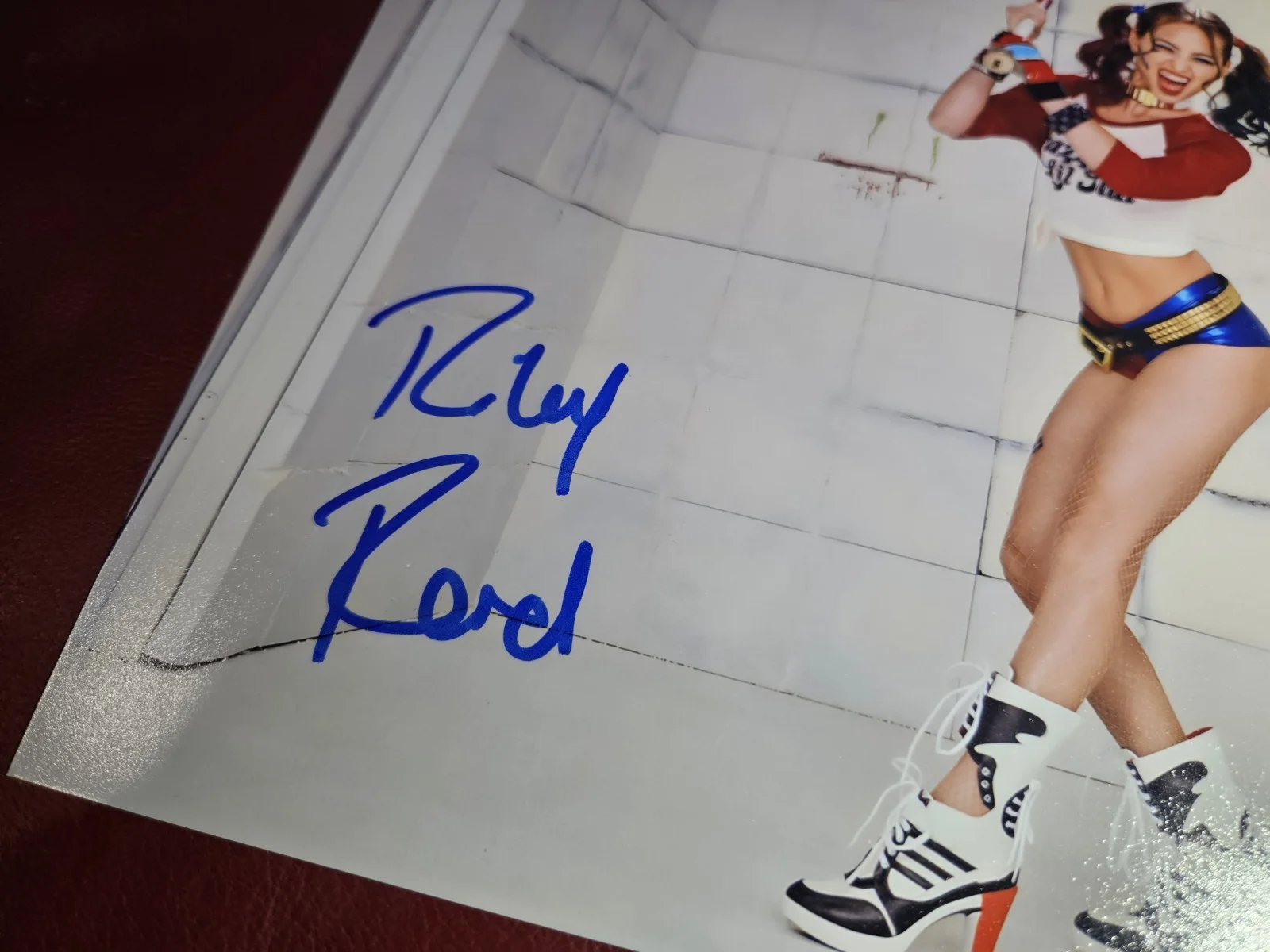 Riley Reid — Riley Reid Signed 8x10 Photo Adult Star Autographed COA, изображение 2