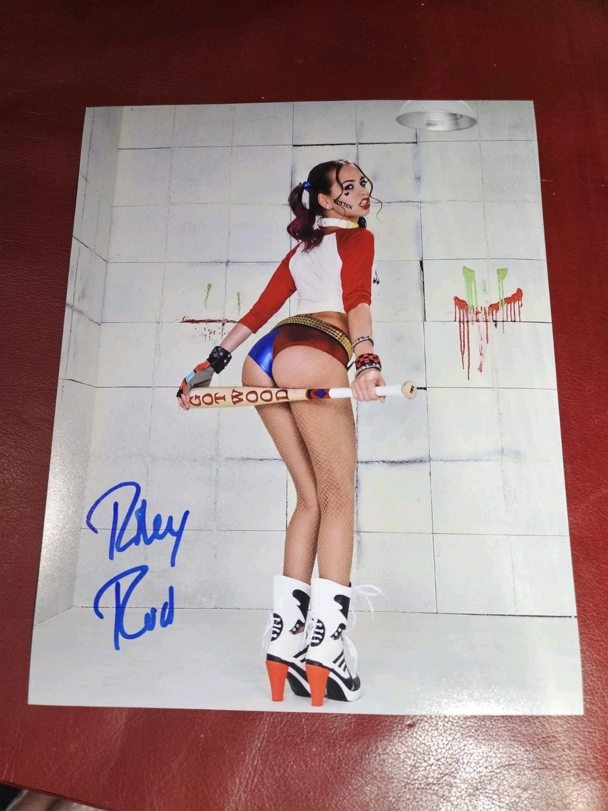 Riley Reid — Riley Reid Signed 8x10 Photo Adult Star Autographed COA