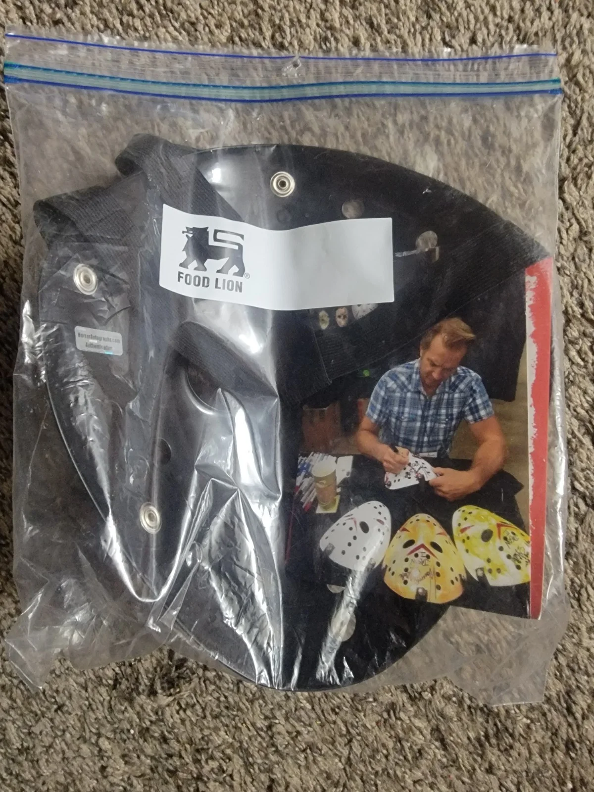 Warrington gillette — warrington gillette signed jason mask w/ coa and photo, image 2