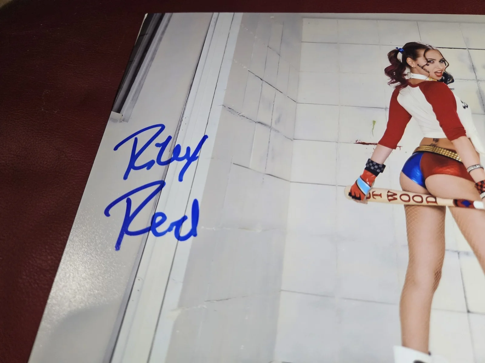 Riley Reid — Riley Reid Signed 8x10 Photo Adult Star Autographed COA, image 2