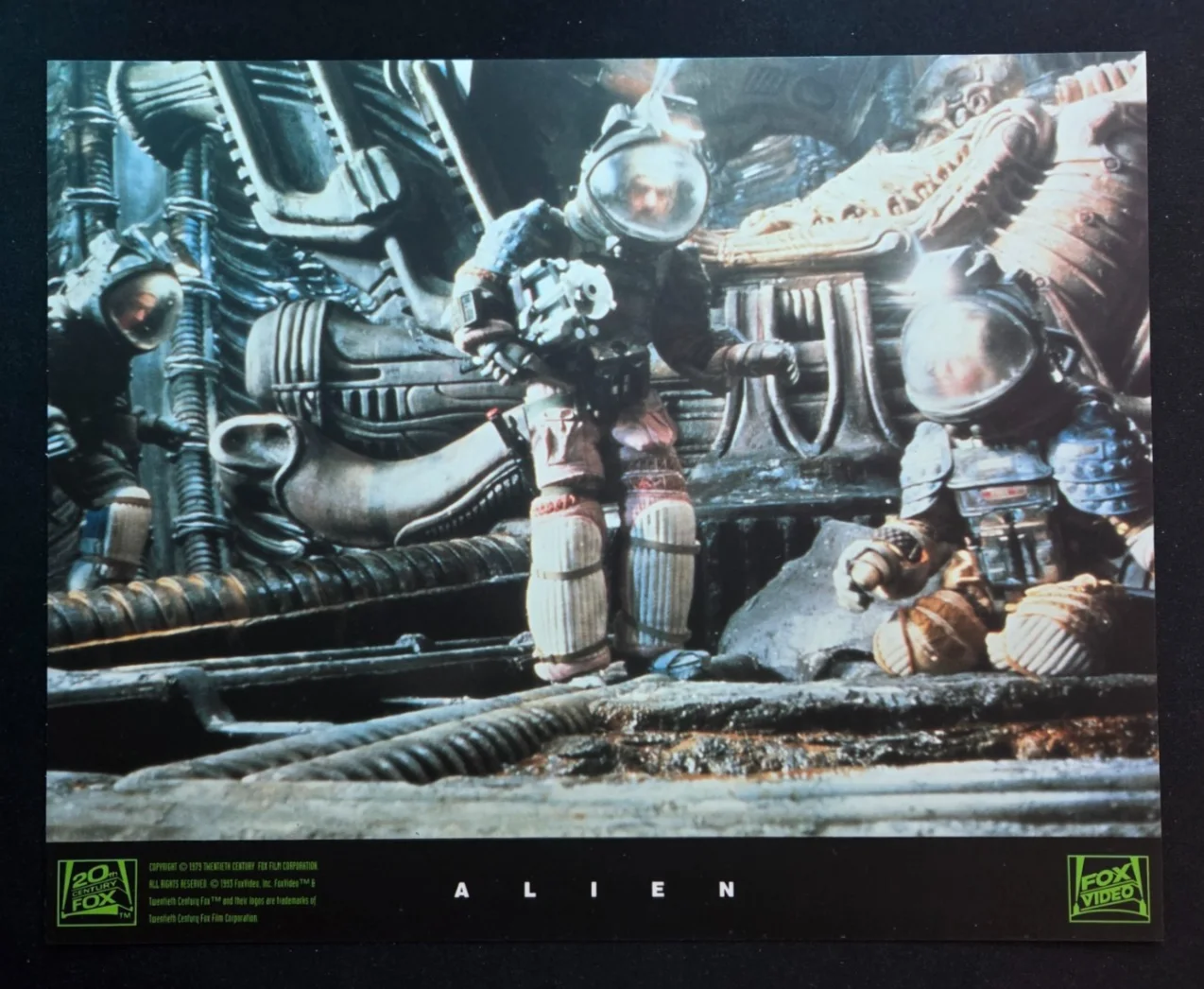 ALIEN TRILOGY-COLLECTORS EDITION 12xA4 Prints , 5xPostcards and Booklet - Mint, изображение 2
