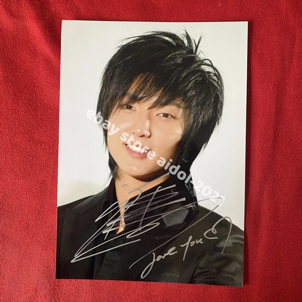 LEE JOON GI Autographed Signed Photo Autographs Collectibles 4*6 2025A #MUGS, изображение 5