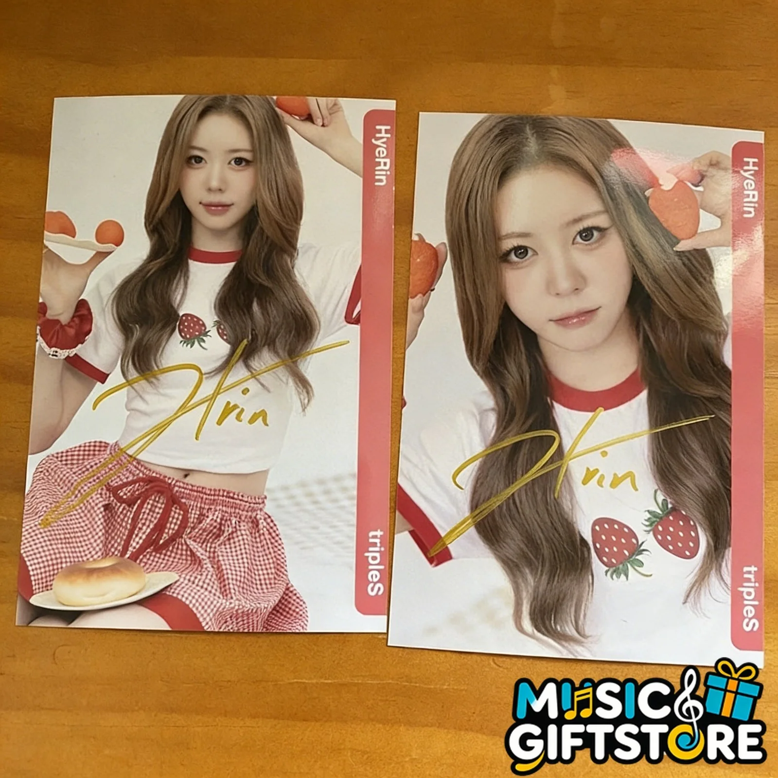 tripleS Hyerin Autographed Signed Photo Picture K-POP 4*6 2025 #MUGS, image 2
