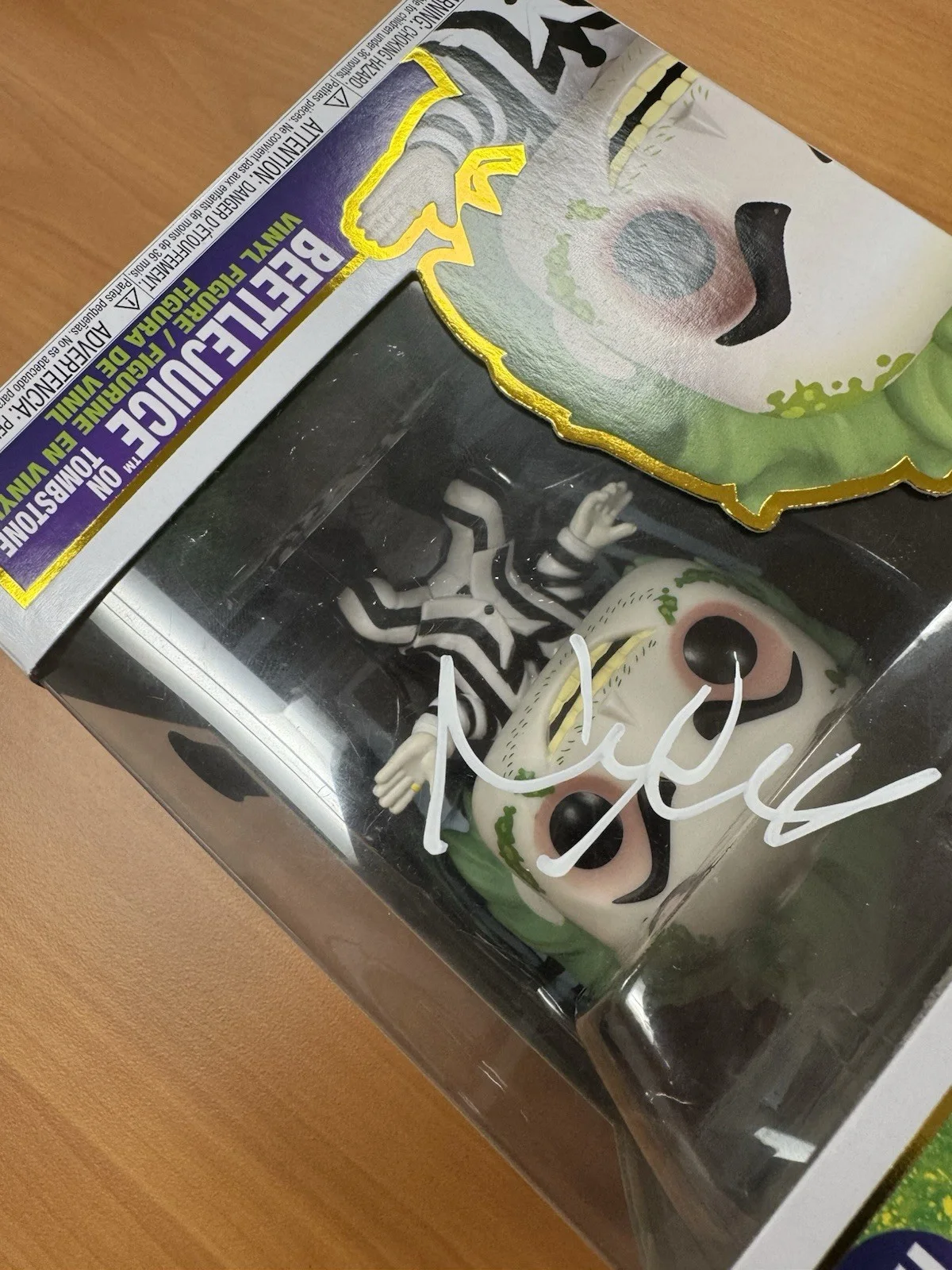 Michael Keaton — Michael Keaton Signed Autographed BEETLEJUICE FUNKO POP #1757 Beckett COA BAS, изображение 2