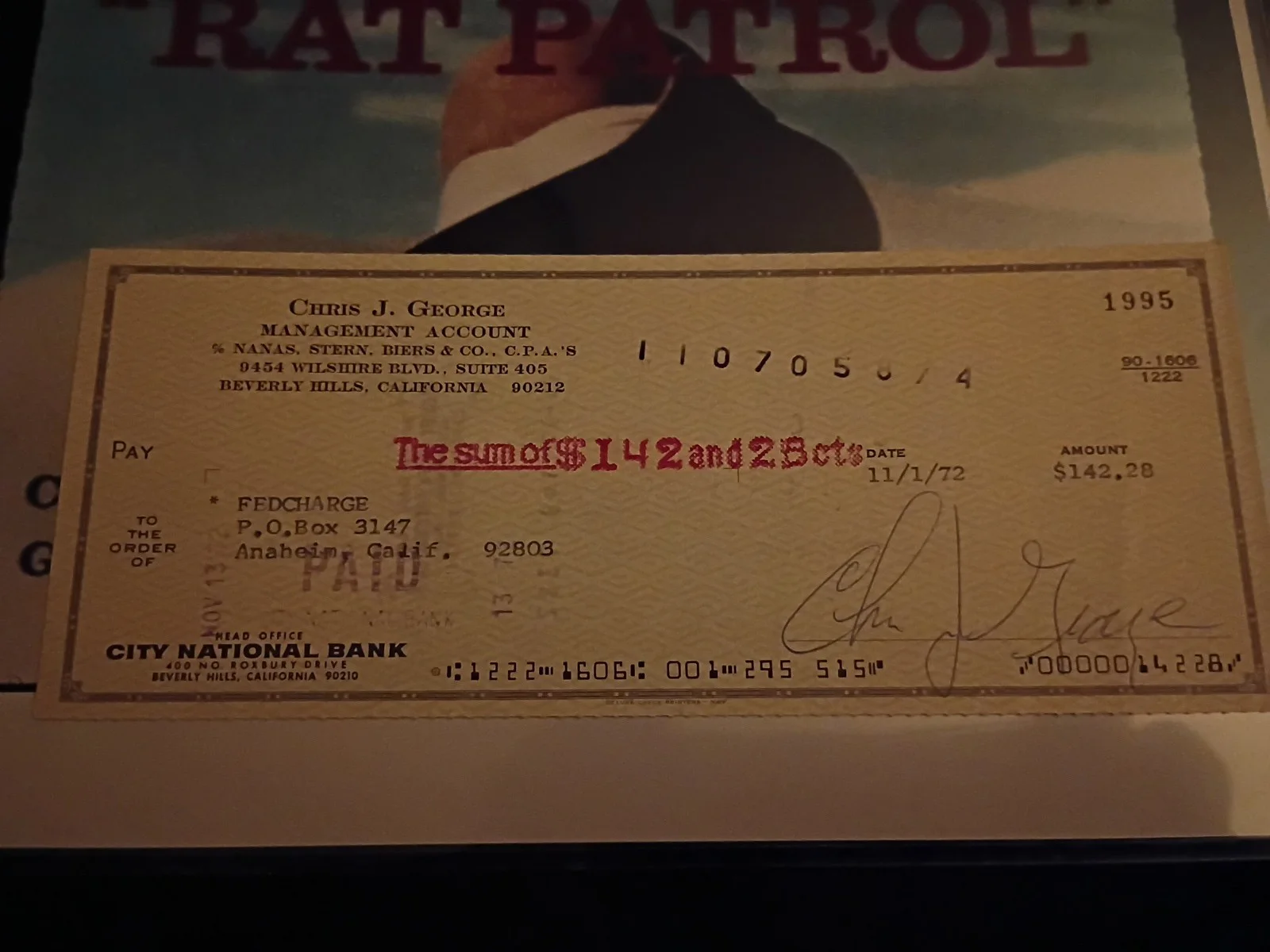 CHRISTOPHER GEORGE — CHRISTOPHER GEORGE (1931-1983) SIGNED BANK CHECK 11-1-72 'RAT PATROL' COA, изображение 2
