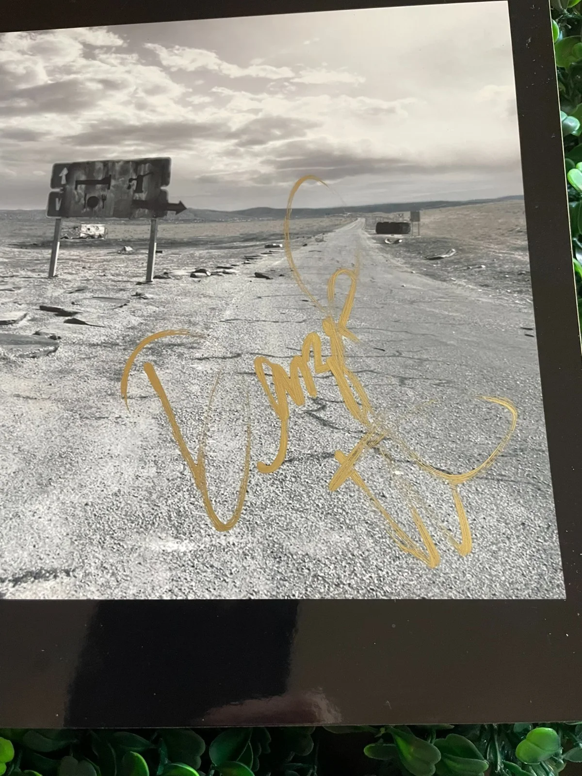 Denzel Washington — DENZEL WASHINGTON Signed THE BOOK OF ELI 8x10 Autograph Photo - PSA/DNA #AJ23890, изображение 2