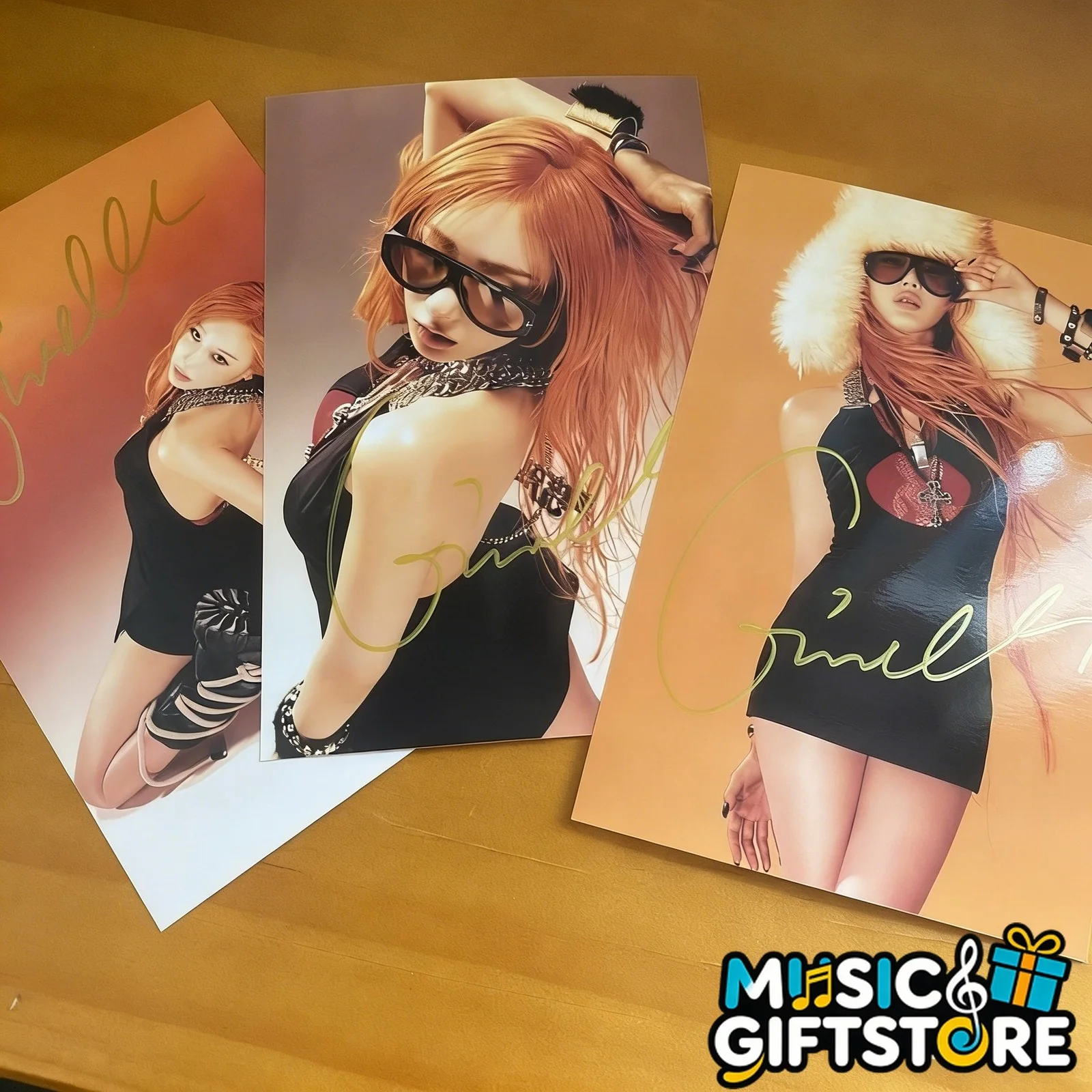 aespa GISELLE Autographed Signed Photo K-POP Collection 4*6 2025A #MUGS, image 2