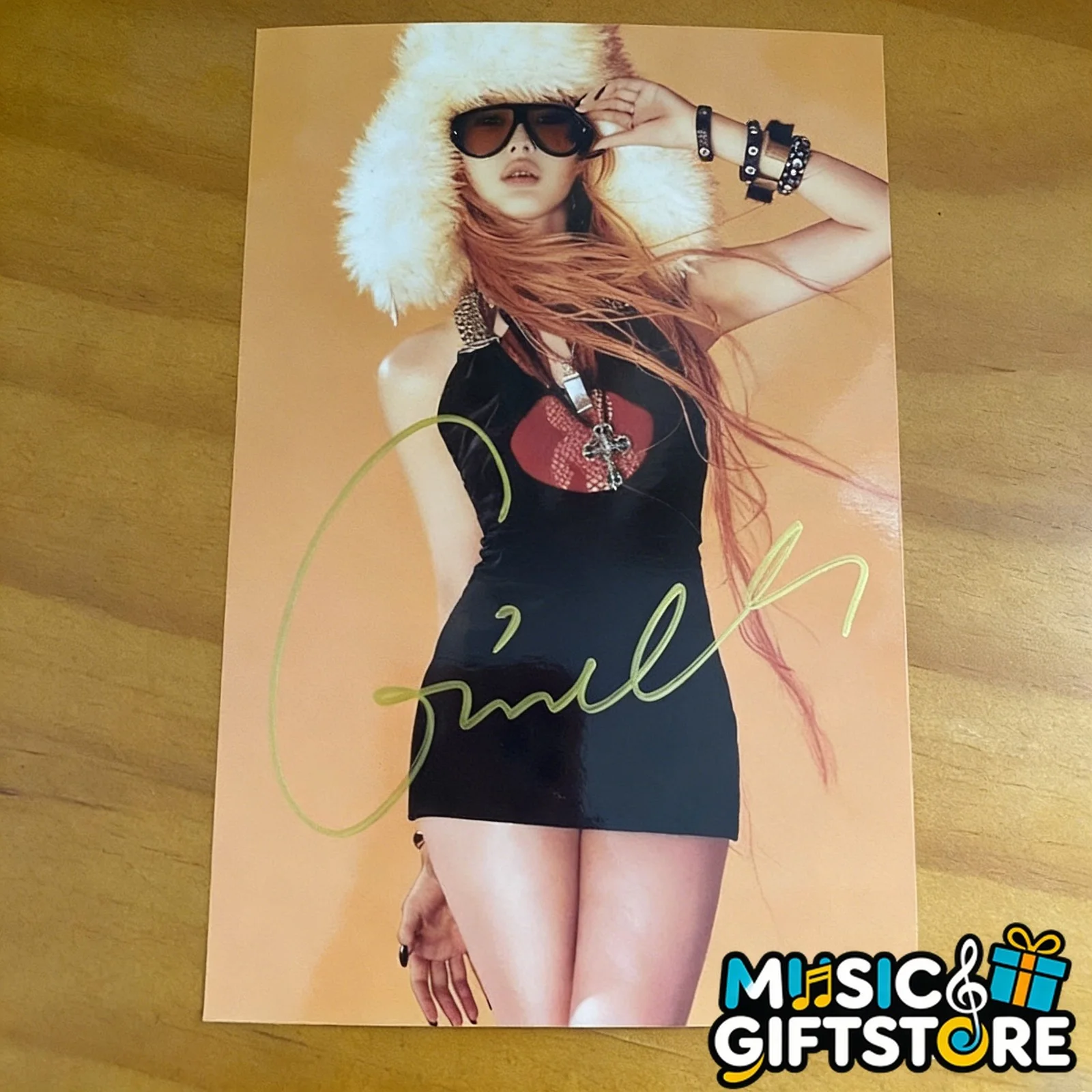 aespa GISELLE Autographed Signed Photo K-POP Collection 4*6 2025A #MUGS, image 3