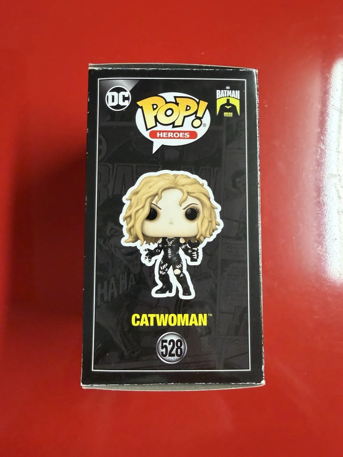 Michelle Pfeiffer — Michelle Pfeiffer Signed Catwoman Funko Pop 528 Batman Returns Autograph Beckett, image 5