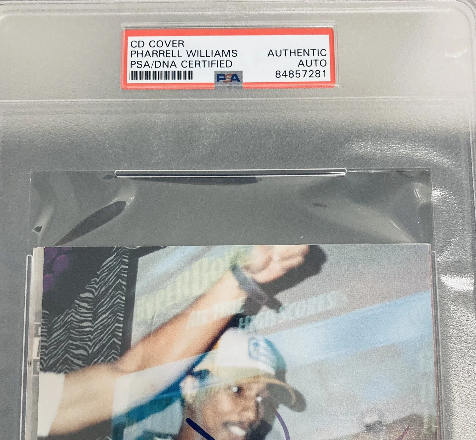 Pharrell Williams Vintage Autographed NERD In Search Of Signed CD Book PSA/DNA, изображение 2