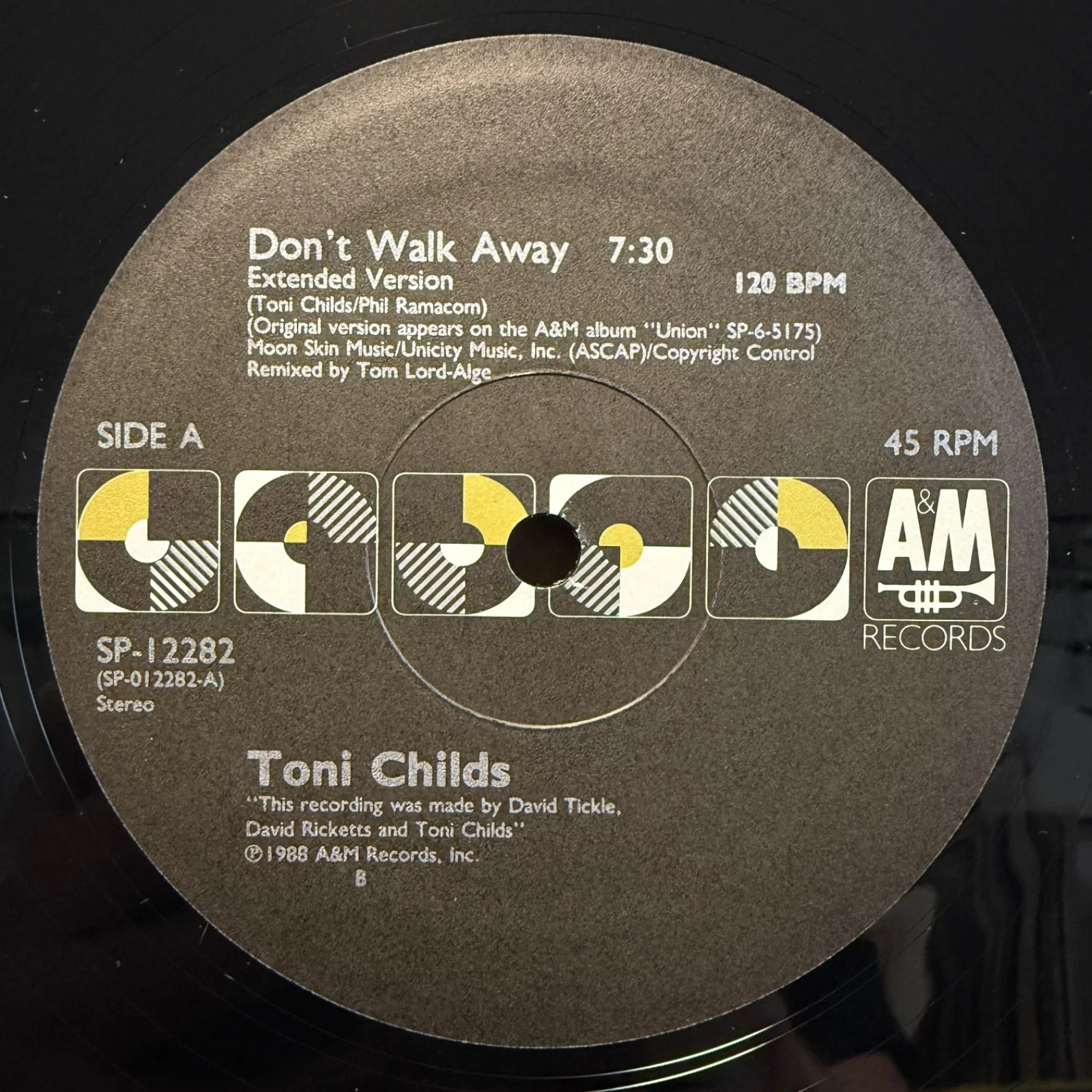 AUTOGRAPHED - TONI CHILDS "Don't Walk Away" A&M SP-12282 translucent vinyl NM!, изображение 3