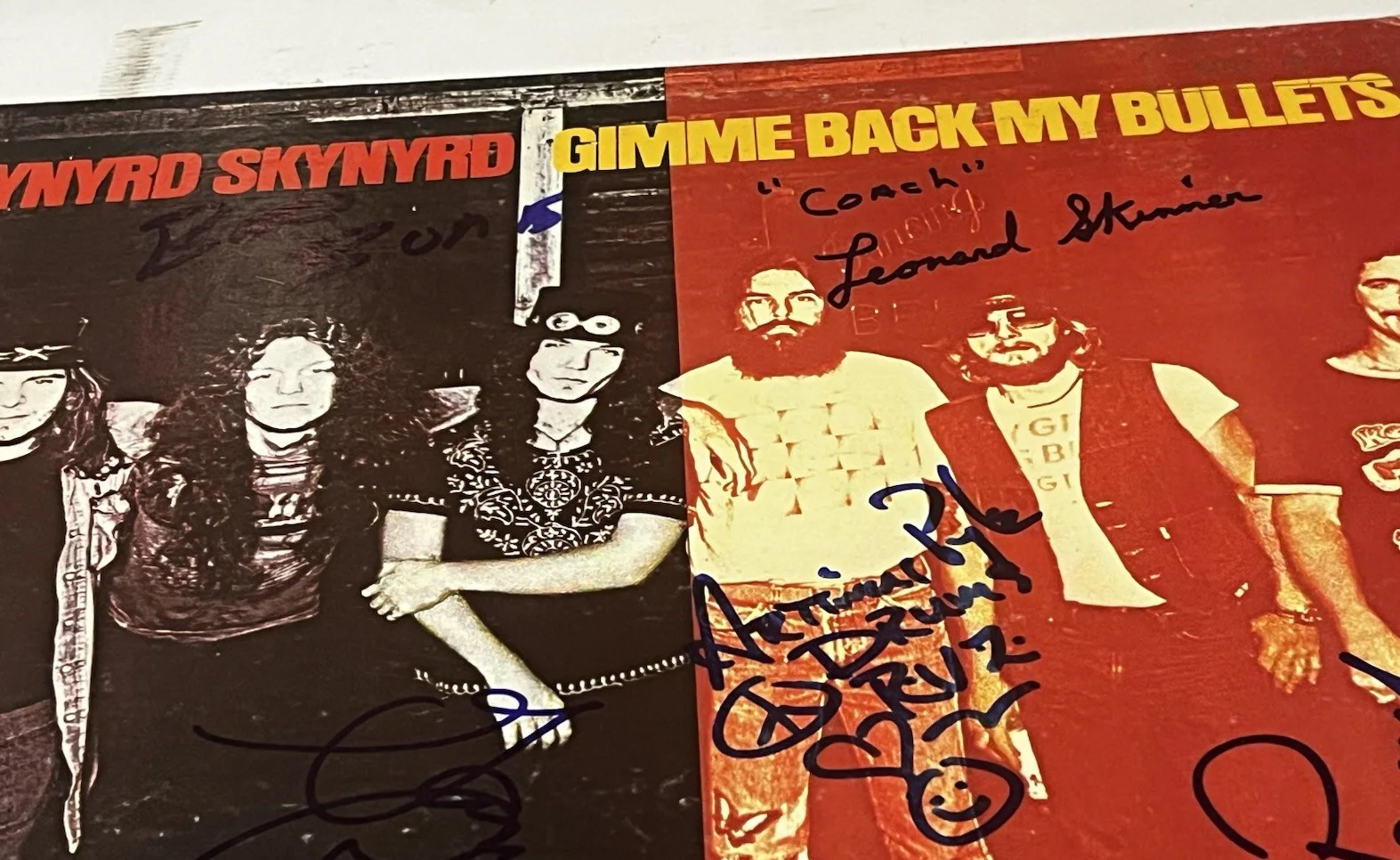 Lynyrd Skynyrd Signed Bullets Lp 5X Gary “ Coach “ Billy Artimus Bob Burns JSA!!, image 2