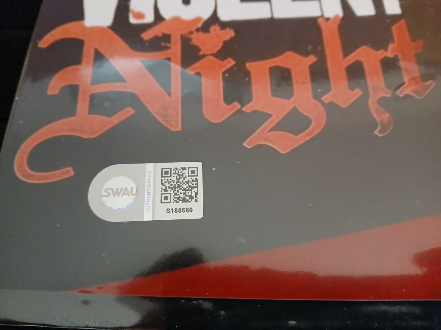Beverly D'Angelo — 2022 Violent Night 8x10 Beverly D'Angelo Autographed Photo SWAU Authentication, image 2